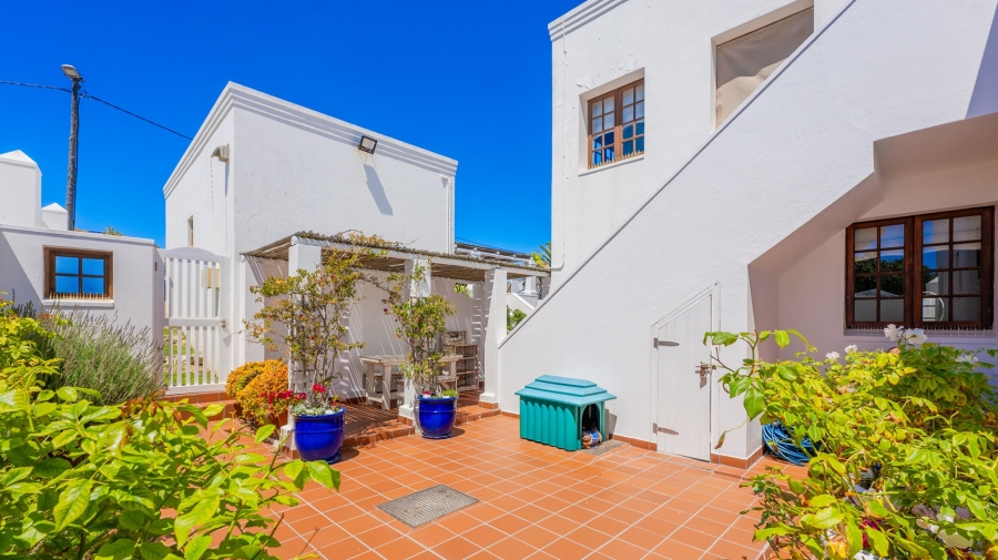 5 Bedroom Property for Sale in Arniston Western Cape